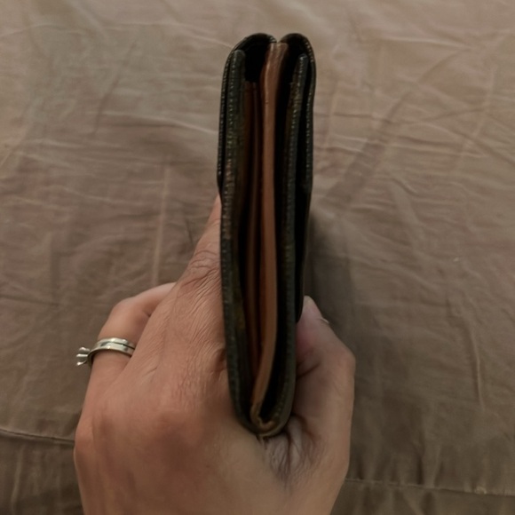 Louis Vuitton wallet- Make an offer - Picture 5 of 10
